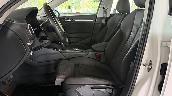 Audi A3 3 of 18