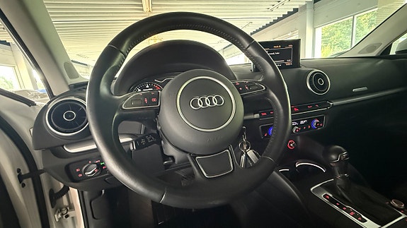 Audi A3 11 of 18