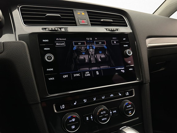 Volkswagen Golf Alltrack 20 of 30