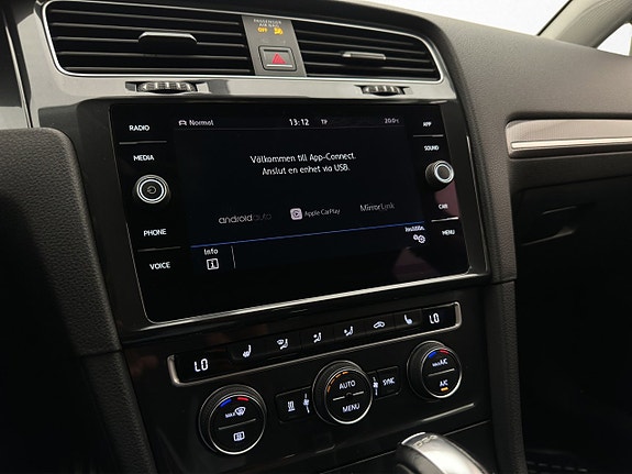 Volkswagen Golf Alltrack 21 of 30