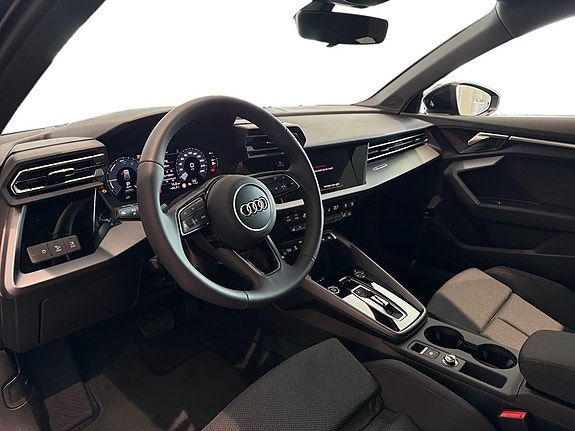 Audi A3 10 of 27