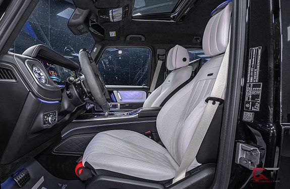 Mercedes-Benz G63 15 of 24
