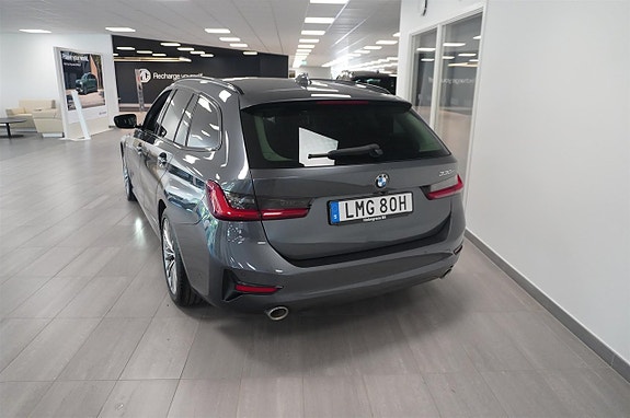 BMW 330e 6 of 15
