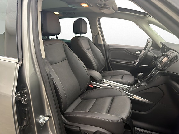 Opel Zafira Tourer 21 of 29