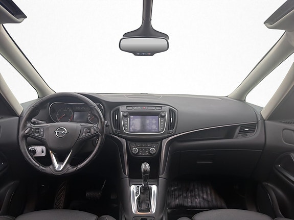 Opel Zafira Tourer 11 of 29