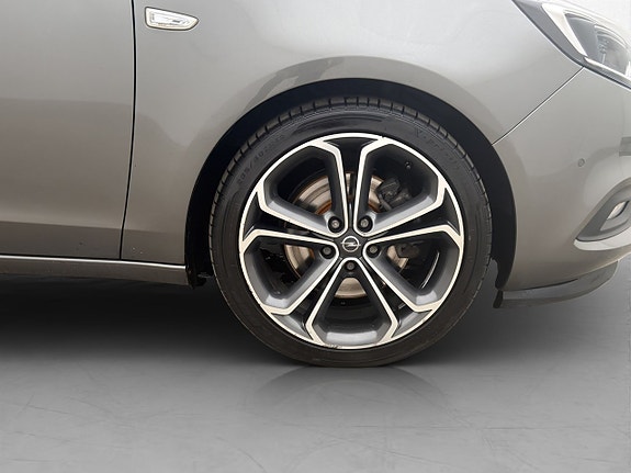 Opel Zafira Tourer 27 of 29