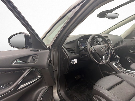Opel Zafira Tourer 10 of 29