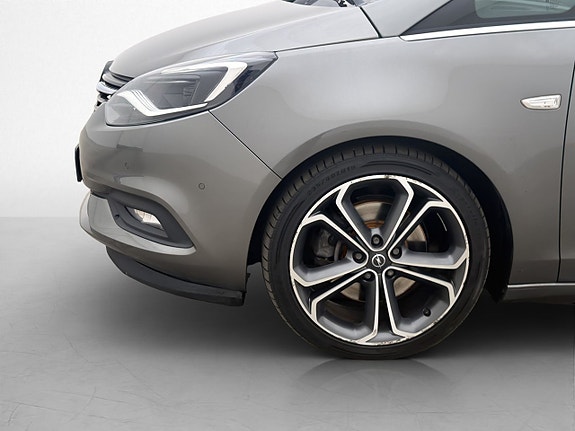 Opel Zafira Tourer 28 of 29
