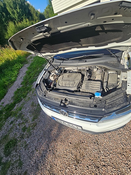 Volkswagen Tiguan 18 of 30