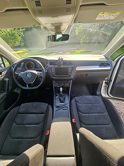 Volkswagen Tiguan 13 of 30
