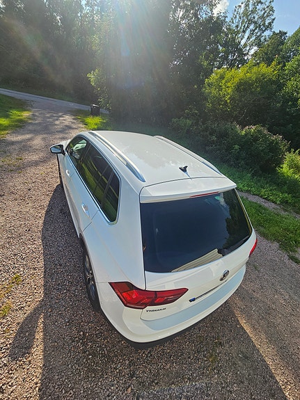 Volkswagen Tiguan 19 of 30
