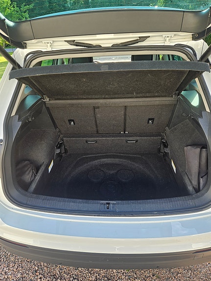 Volkswagen Tiguan 5 of 30