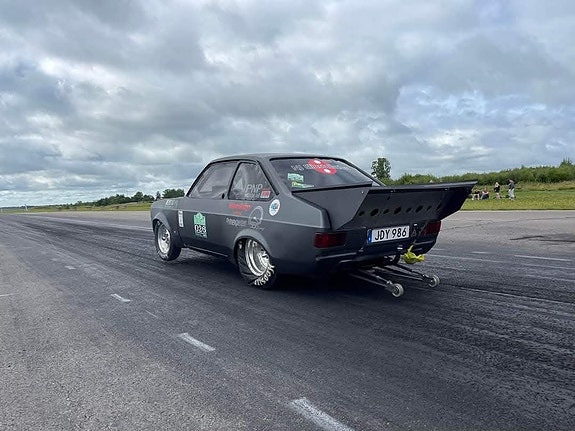 Ford Escort 2 of 10