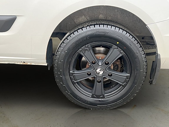 Ford Transit Custom 29 of 29