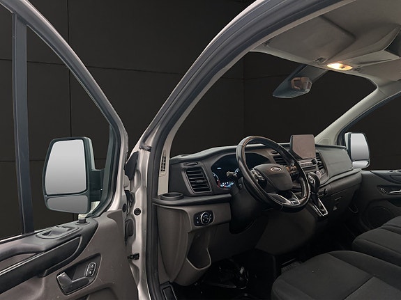 Ford Transit Custom 15 of 29