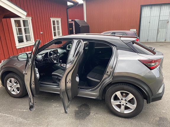 Nissan Juke 6 of 8