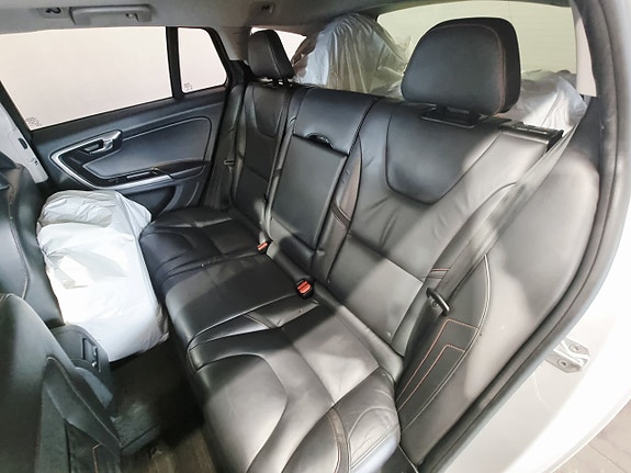 Volvo V60 9 of 24
