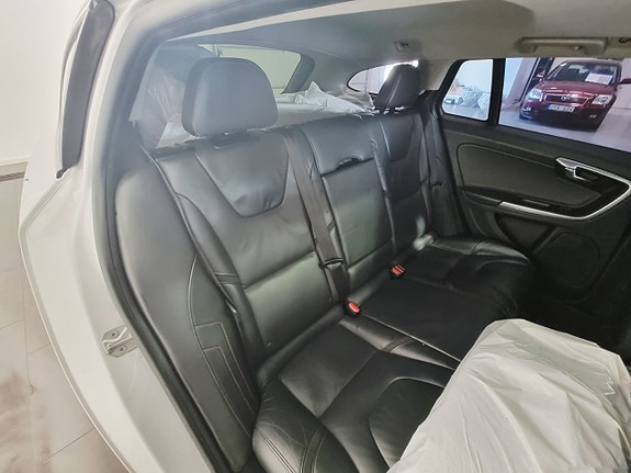 Volvo V60 19 of 24