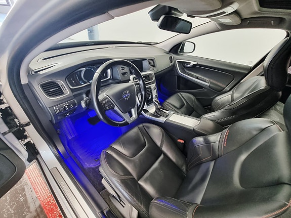 Volvo V60 7 of 24