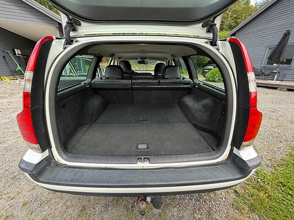 Volvo V70 8 of 17