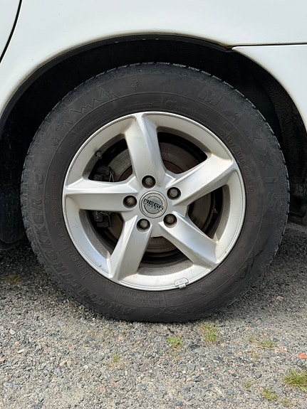 Volvo V70 12 of 17