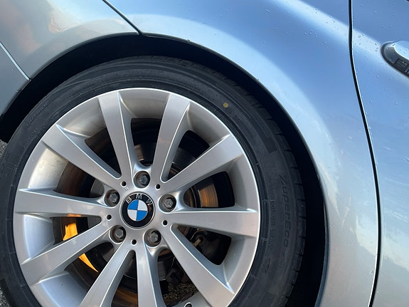 BMW 325i 9 of 15