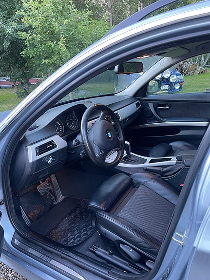 BMW 325i 15 of 15