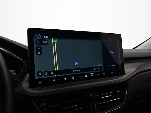 Ford Kuga 17 of 30