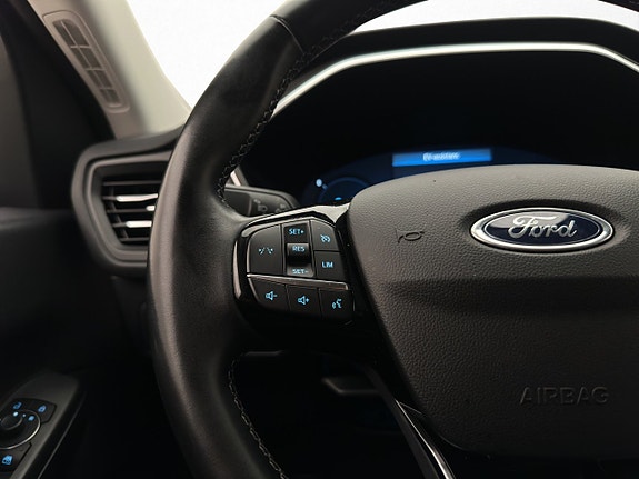 Ford Kuga 14 of 30