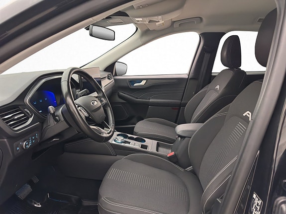 Ford Kuga 11 of 30
