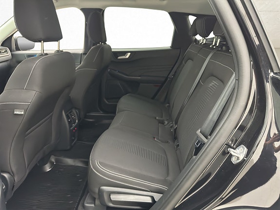 Ford Kuga 25 of 30