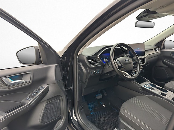 Ford Kuga 10 of 30