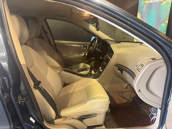 Volvo S60 21 of 22