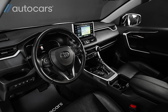 Toyota RAV4 17 of 30