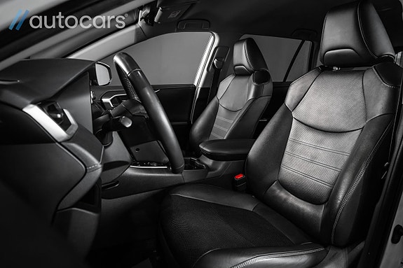 Toyota RAV4 30 of 30