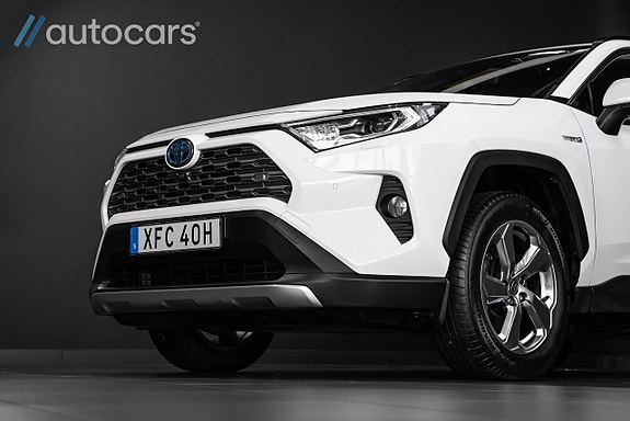 Toyota RAV4 11 of 30