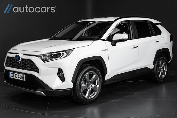 Toyota RAV4 6 of 30