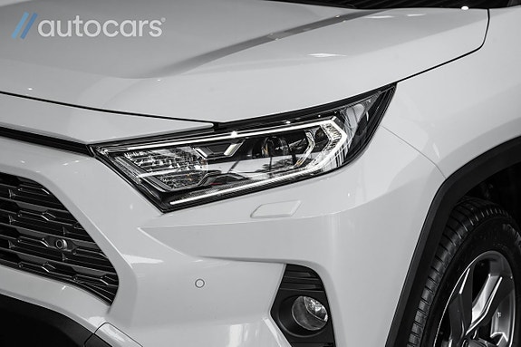 Toyota RAV4 10 of 30