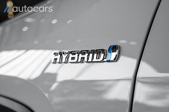 Toyota RAV4 9 of 30