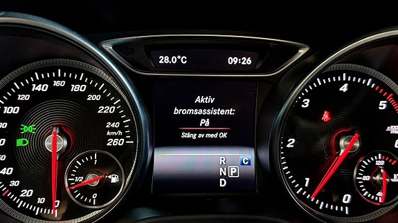 Mercedes-Benz CLA220 d 17 of 19