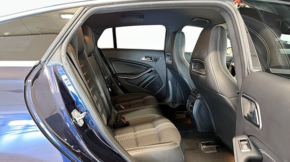Mercedes-Benz CLA220 d 5 of 19