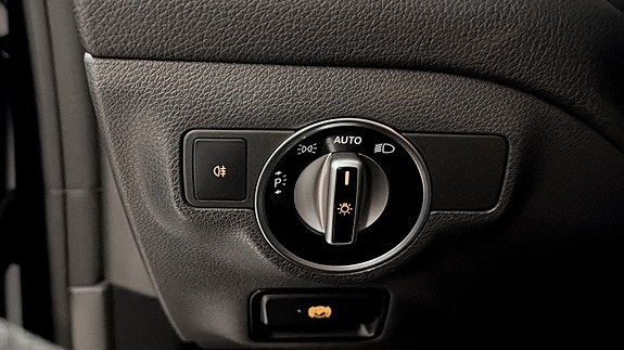 Mercedes-Benz CLA220 d 18 of 19