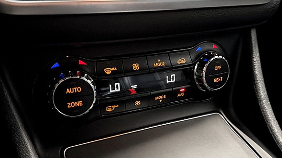 Mercedes-Benz CLA220 d 14 of 19