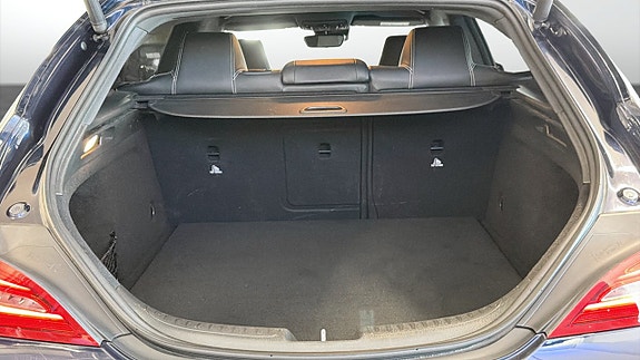 Mercedes-Benz CLA220 d 10 of 19