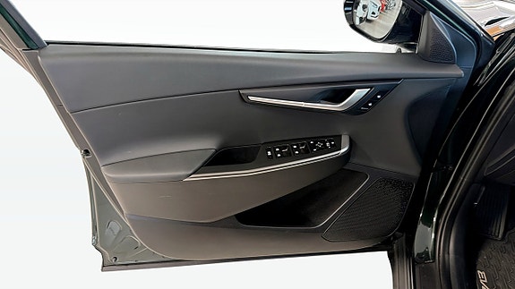 Kia EV6 11 of 23