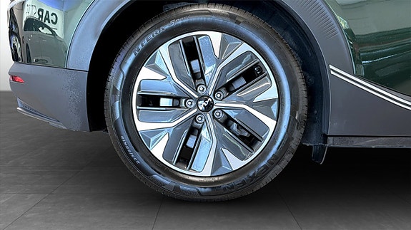 Kia EV6 9 of 23