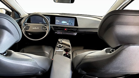 Kia EV6 4 of 23