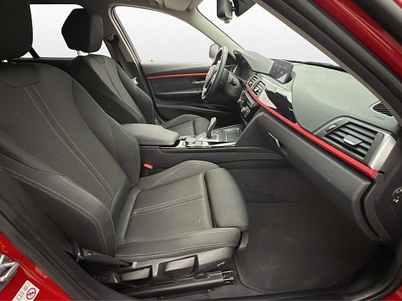 BMW 320 10 of 30