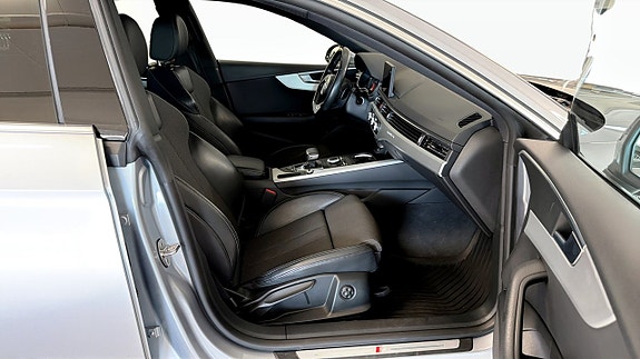 Audi A5 3 of 21