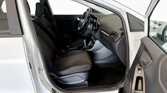 Ford Puma 3 of 18
